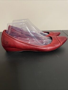 Frye Red Leather Pointed Flats Size 8